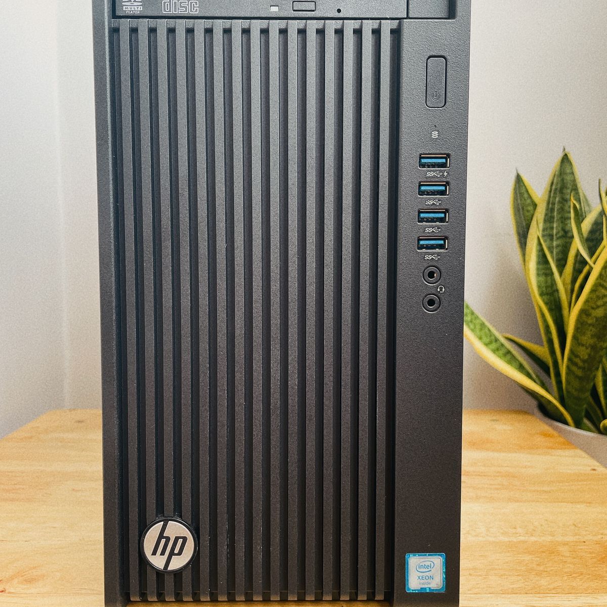 HP Z440 WorkStation 4.jpg